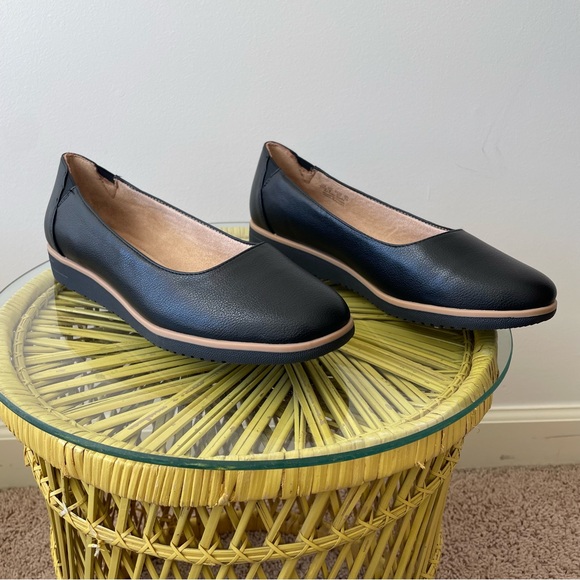 SOUL Naturalizer Women’s Black Casual Flat Size 10W - Picture 2 of 9